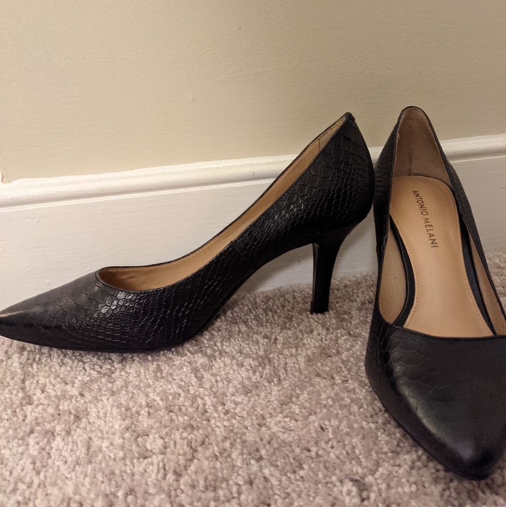Black leather snakeskin Antonio Melani pumps